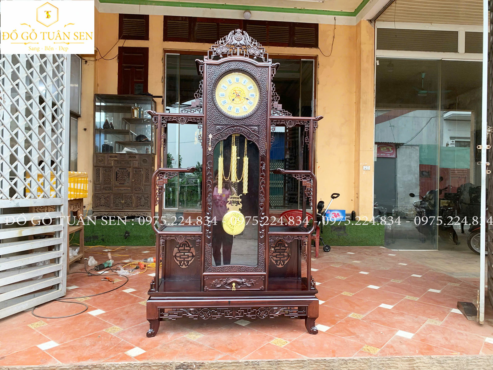 Tủ Bày Đồ Dơi Thọ – Tinh Hoa Thiết Kế, Đẳng Cấp Trưng Bày